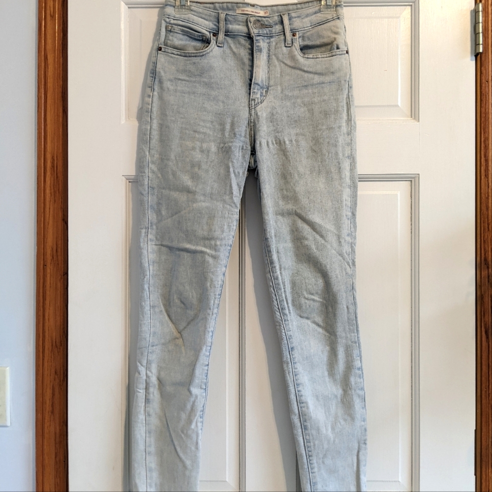 LEVI'S 721 HIGH RISE SKINNY AZURE MOOD LIGHT WASH WOMEN'S JEANS